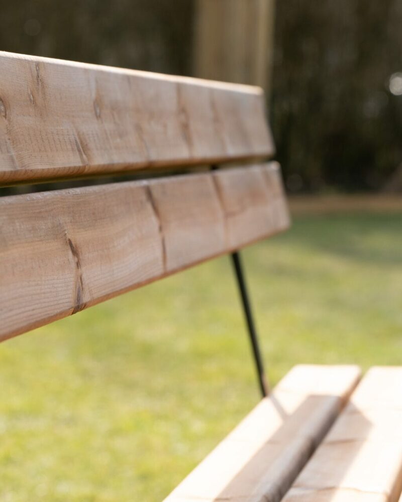 Aménagements extérieurs : banc "Leon"