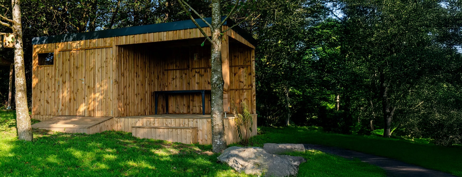 menuiserie extérieure sur mesure en ETA Abri de jardin en kit réalisé par l'eta Les Gaillettes à Battice
